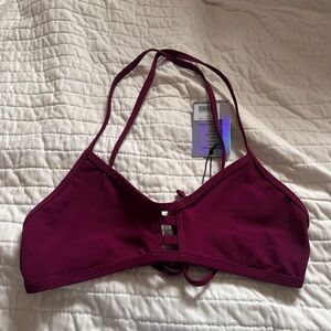 Women’s jolyn bikini top tomcat size large Cabernet